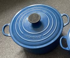 Le Creuset Cast Iron Casserole Dish Dutch Oven with Lid 24 Blue Enamel