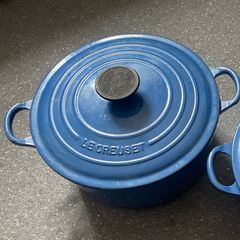Le Creuset Cast Iron Casserole Dish Dutch Oven with Lid 24 Blue Enamel