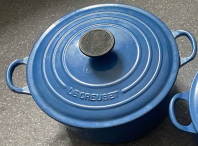 Le Creuset Cast Iron Casserole Dish Dutch Oven with Lid 24 Blue Enamel