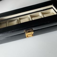 Leather travel watch case