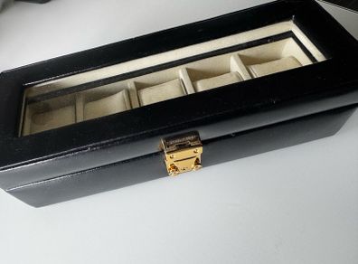 Leather travel watch case