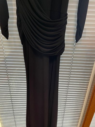 Black club L London dress