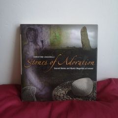 Stones of Adoration: Sacred Stones and Mystic Megaliths of Ireland (Hardcover)