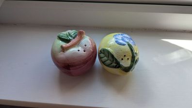 Salt and Pepper set