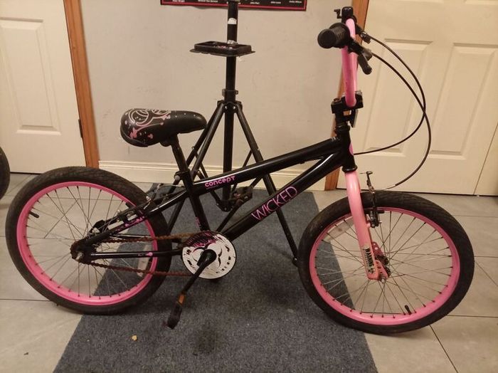 Girls 20" Bikes. Few to choose from. All working perfectly