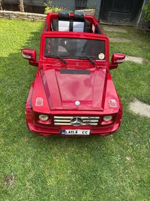Kids Mercedes G55 Ride On Car With Charger and Remote