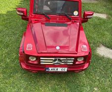 Kids Mercedes G55 Ride On Car With Charger and Remote