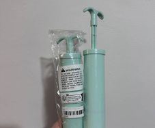Manual Vacuum Storage Bag Hand Pump | Mint Green (Brand New)