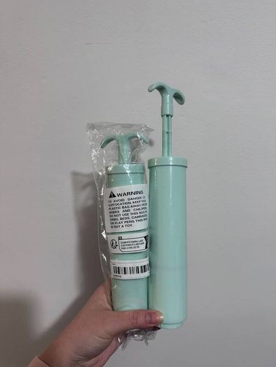 Manual Vacuum Storage Bag Hand Pump | Mint Green (Brand New)