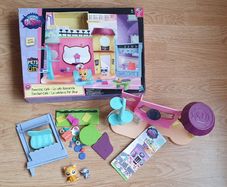 Pawristas Cafe - A Super Cute Littlest Pet Shop Play Set Plus 2 Characters - #