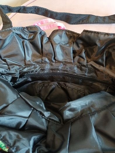 2 vintage print handbags