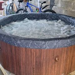 Hot tub lazy spa.