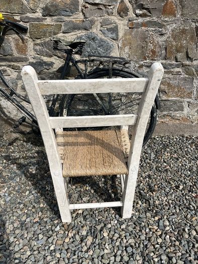 Irish Sugan Chair