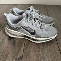 Nike Vomero 18 Older Kids' Road Running Shoes - Wolf Grey / Platinum - Size UK 5