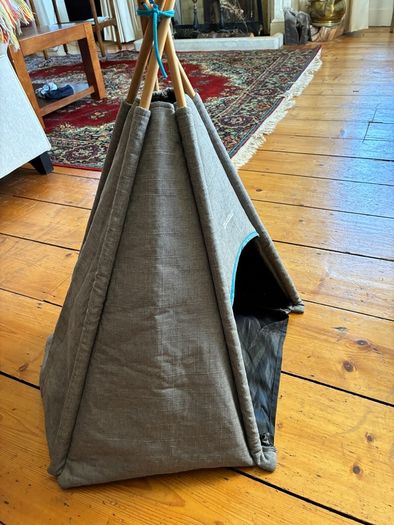 Teepee / bed for small dog or cat