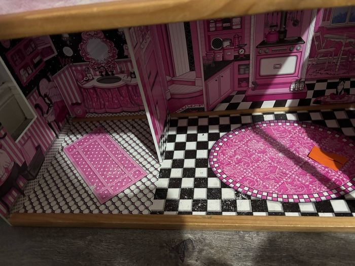 dolls house
