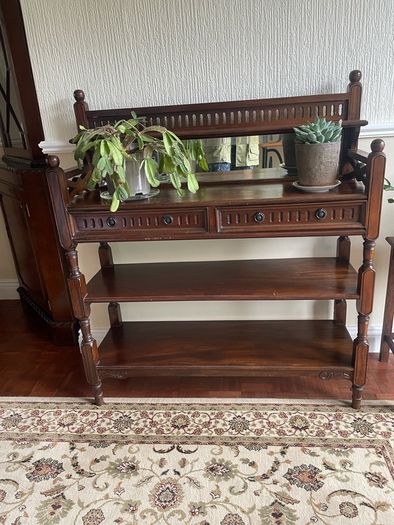shelving unit