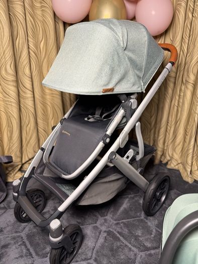 Full travel System Uppababy Vista V2 with car seat and isofix