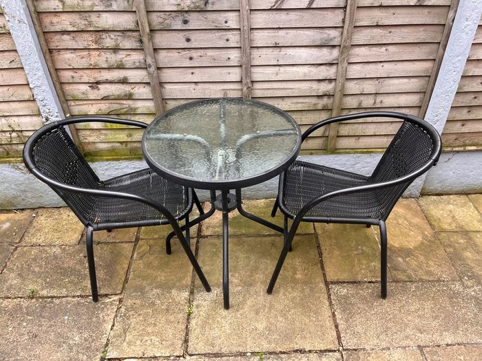 outdoor bistro dining table & chairs