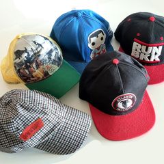 Caps