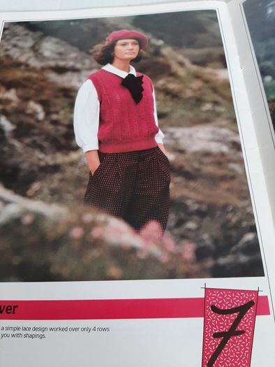 New vintage knitting book with 10 knitting patterns