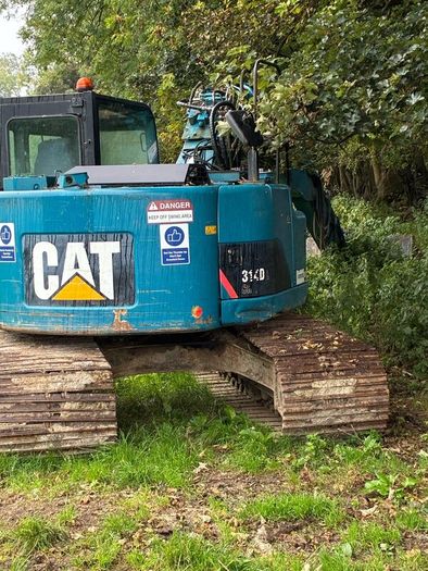 Cat digger