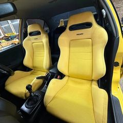 Yellow recaros