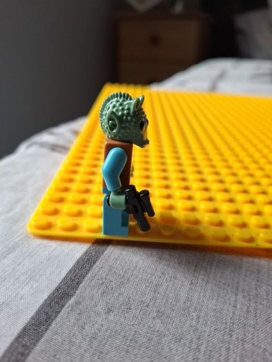 Lego star wars minifigure Greedo smart brick