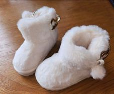 River Island baby girl fluffy boots