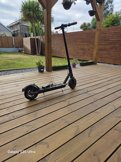 Electric scooter