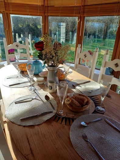 Dining Table and Chair Set