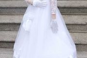 Communion Dress as good as new 120 euro.