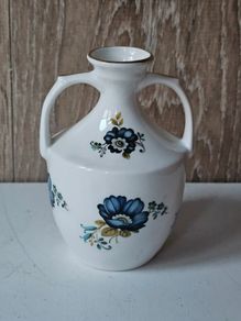 Royal Tara "Cornflower" Bud Vase