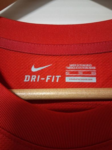 Arsenal Jersey. Official Arsenal Home Jersey From 2011. Authentic Original From The Time. Not A Modern Day Remake.