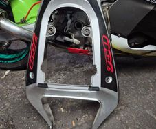 2003 suzuki gsxr 750 tail piece