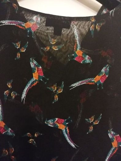 FREE POST Ladies Top by Fever lined with beautiful bird pattern Size 14