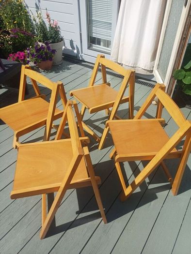 Dining table with chairs