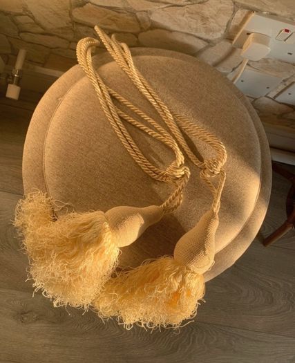 Set of curtain ties