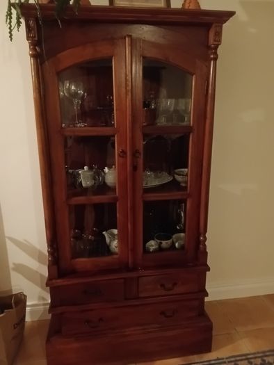 Display cabinet