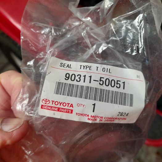 90311-50051 Crankshaft (Front) oil seal for various Toyota Landcruisers etc.