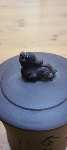 Price drop - Vintage 1995 Chinese Yixing Zisha Purple Clay Lidded Tea Mug Carved Calligraphy Pixiu Lion Finial
