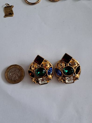 Vintage colorful clip earrings