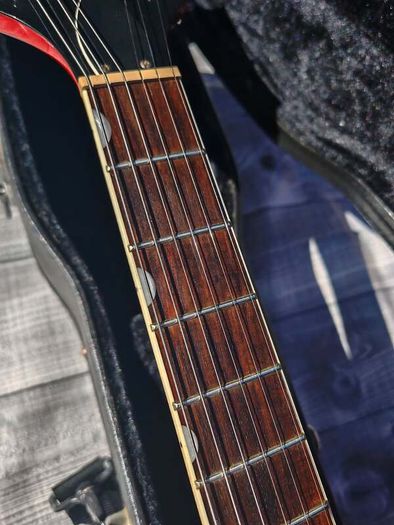 Gretsch 5122T Hollow Body guitar + Hard Case (Delivery available)