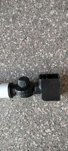Skylight blind rod for opening blind