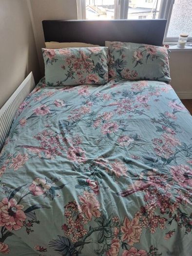 Double bed frame