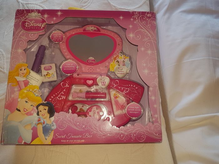 Disney Treasure Box (new)