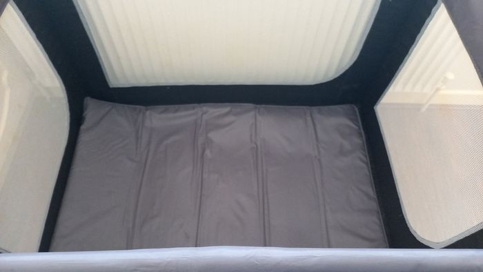 Cot and travel cot