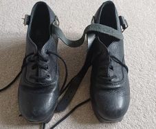 Irish dancing hard shoe size 13