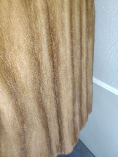 Authentic Italian Lady's Fur  Vintage Mink Coat