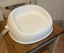 baby bjorn booster seat